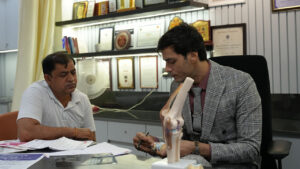 arthroscopy fellowship in Dr. Manu Bora